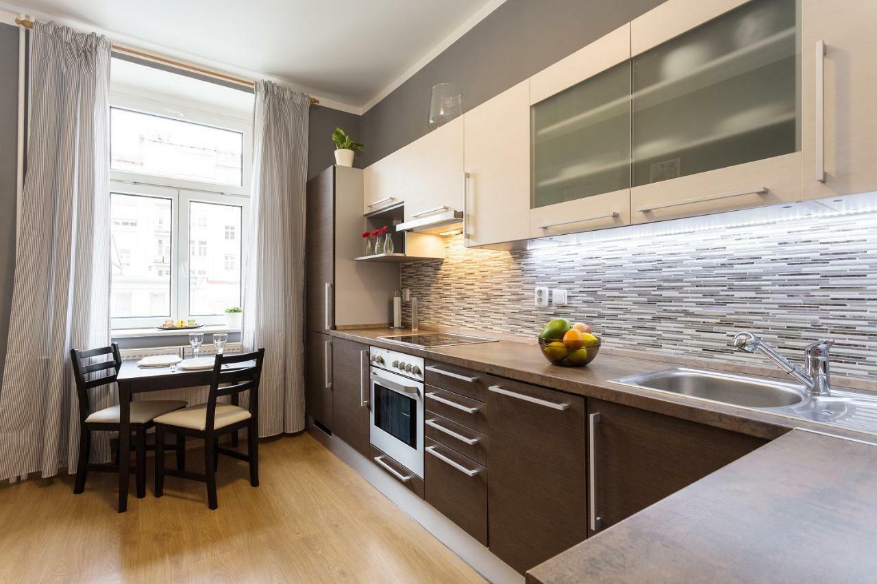 Perunova Apartments Prag Exteriör bild